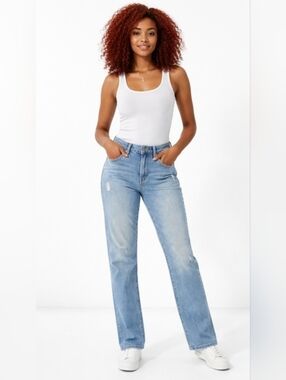 Elle Straight-leg Light Wash Jeans
